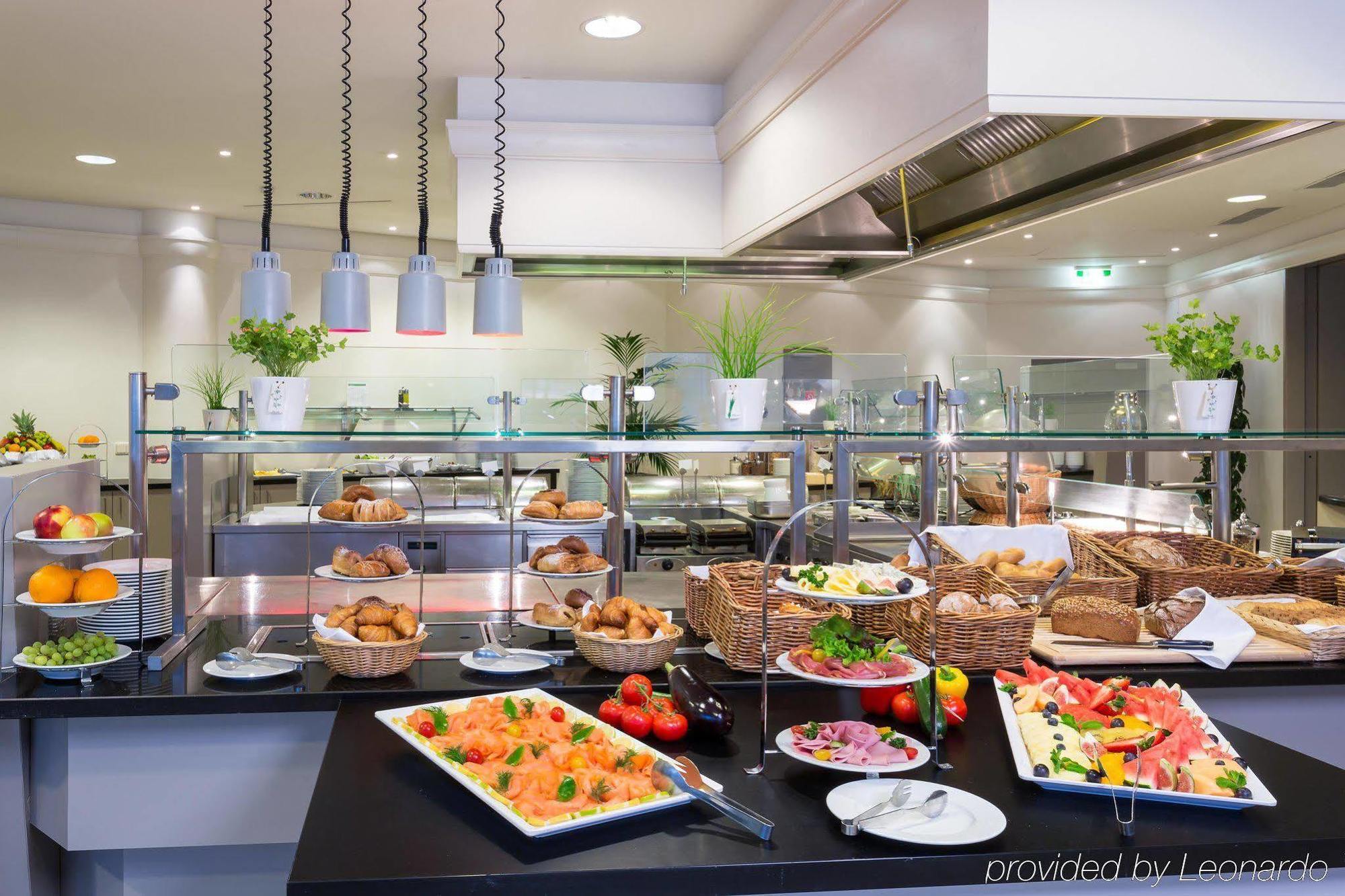 Hilton Garden Inn Vienna South 레스토랑 사진