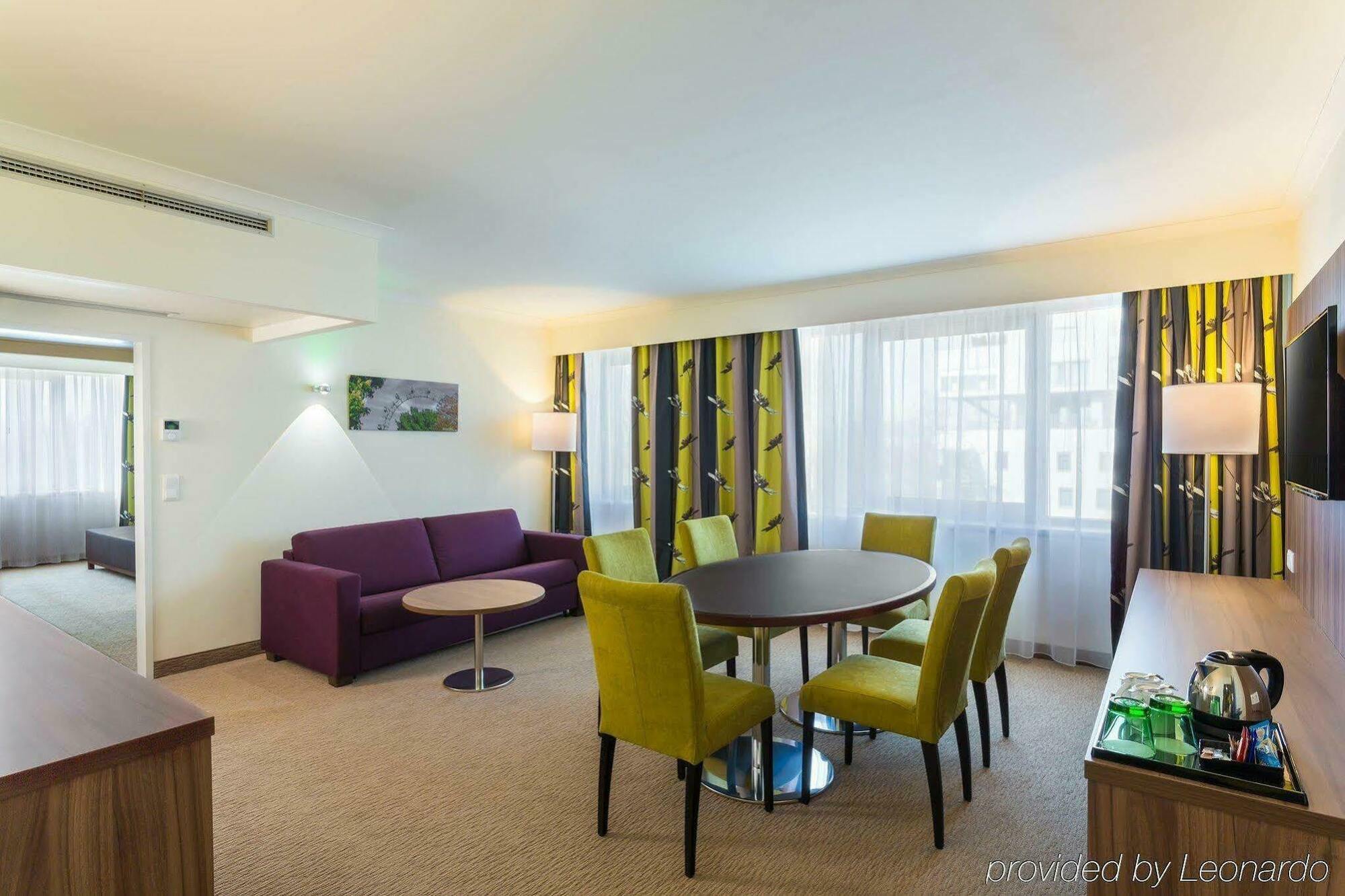 Hilton Garden Inn Vienna South 외부 사진